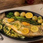 Sole au four, citron, légumes, herbes
